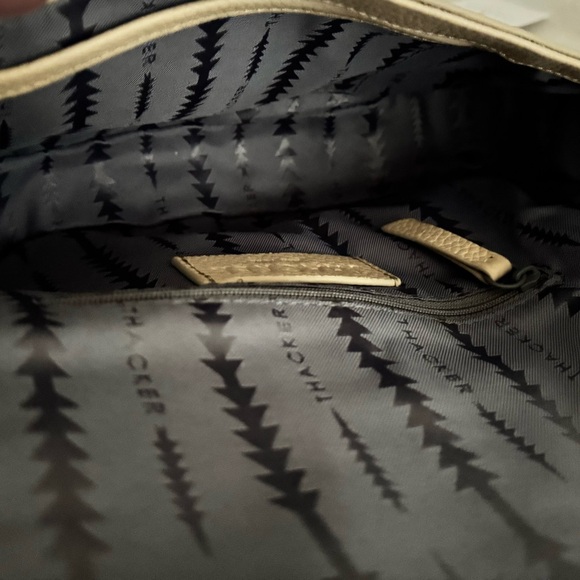 Thacker Taylor Pebbled Leather Crossbody Bag, NWT, New, Excellent condition - Picture 6 of 9